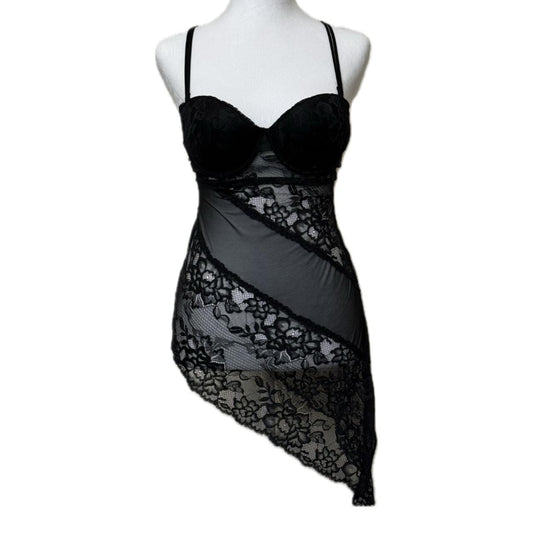 Vestido negro con encaje