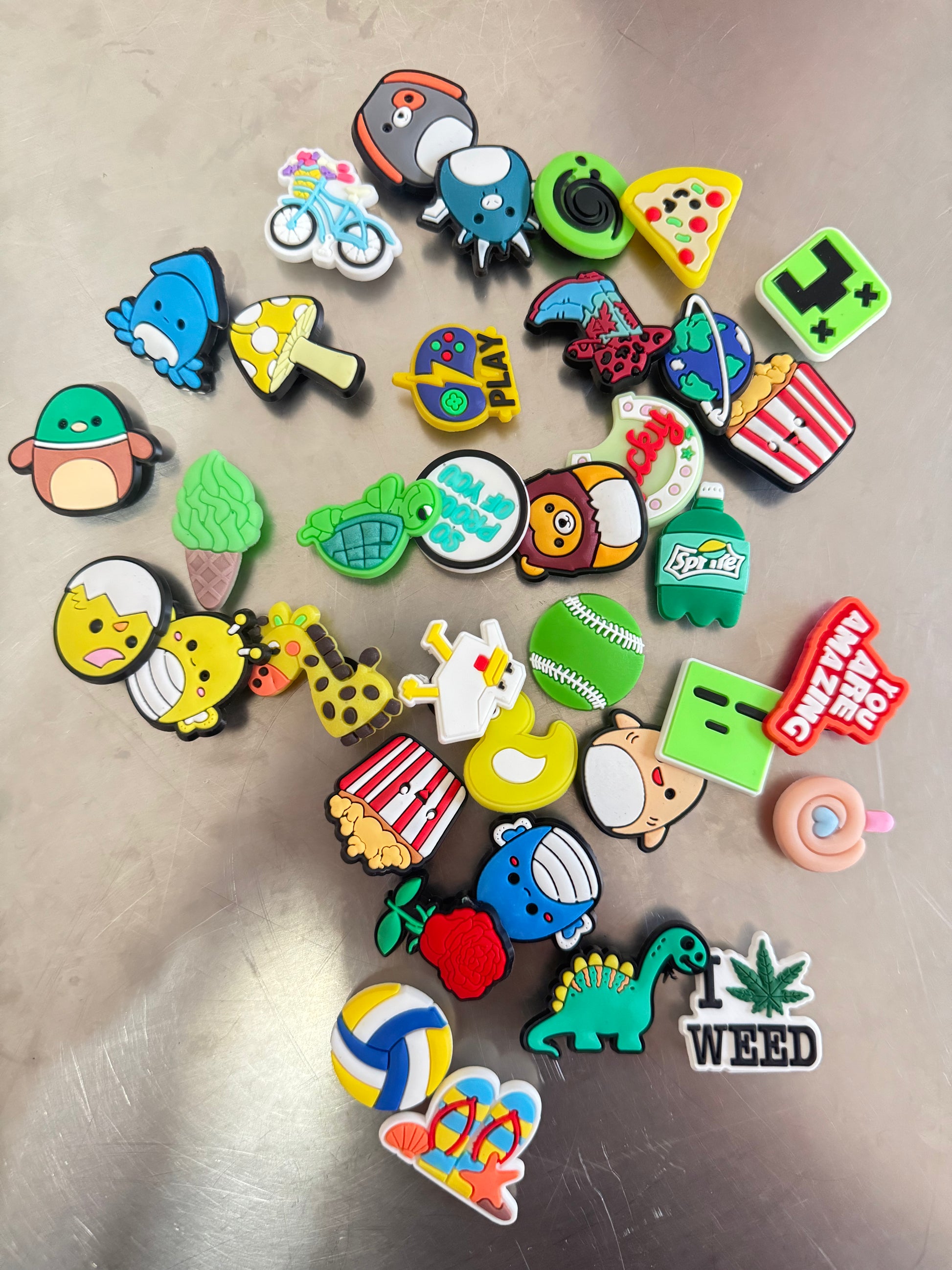 Crocs Sticker Metal Sticker de Crocs – SupliHogar